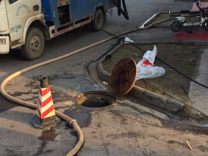 金山区疏通下水道团队疏通马桶 厕所抽粪